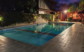 Keyani Bungalows